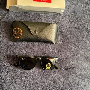 Ray-Ban Wayfarer Black Sunglasses